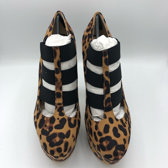 Anne Michelle | Leopard Print Platform Heels - Picture 3 of 7